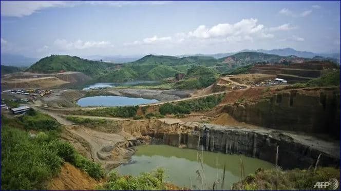 50 Qof Oo Ku Dhintay Dhul Macdanta Laga Qodo Oo Ku Soo Dumay Dalka Myanmar