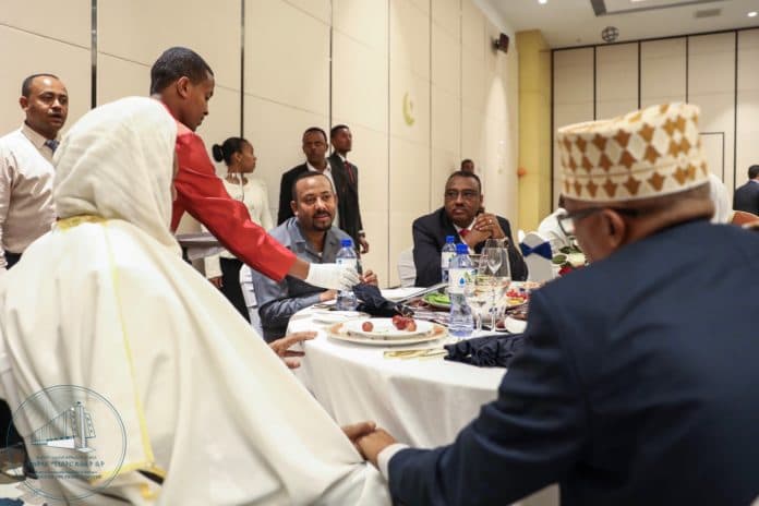 Raysal Wasaaraha Ethiopia Oo La Afuray Bulshada Muslimka Ee Dalkaasi