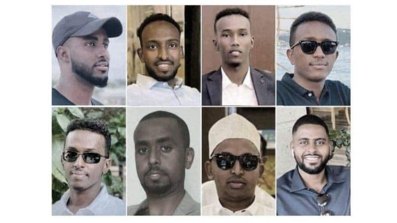 Al-Shabaab Oo Sheegatay Masuuliyadda Qarax Xalay Ka Dhacay Muqdisho Oo Dhalinyaro Badani Ku Dhinteen