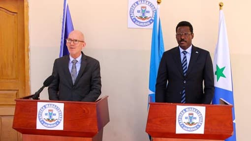 Wakiilka Qarramada Midoobay Ee Somalia Oo Dhuusa-Mareeb Kula Kulmay Madaxweynaha Maamulka Galmudug