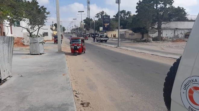 Muqdisho: Taliye Ku Xigeenka Ciidanka Somalia Iyo Gudoomiyaha Yaaqshiid Oo Ka Badbaaday Qarax