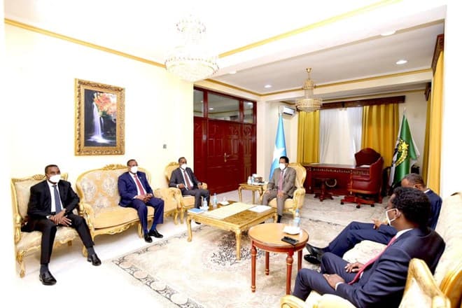 Madaxweynaha Somalia Oo Mar Kale Shir Isugu Yeedhay Madaxweynayasha Dowadd Gobolleedyada Iyo Gobolka Banaadir