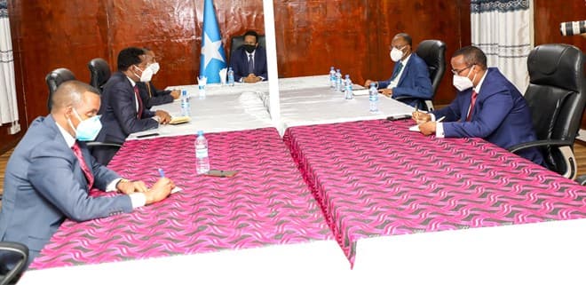 Shir Wadatashi Ah Oo Ay U Balansanaayeen Dowladda Somalia Iyo Maamul Goboleedyadu Oo Dib U Dhacay