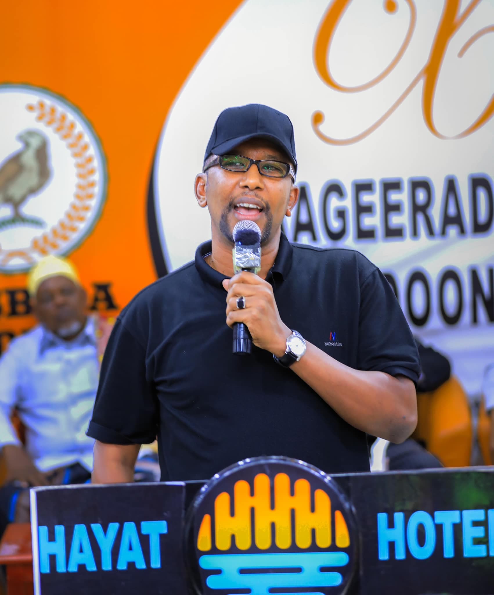 Daawo ” Xasanow Marka Somaliland noqoto Muxaafid iyo Mucaarid Midbaanu nahay…”Xil Barkhad Batuun