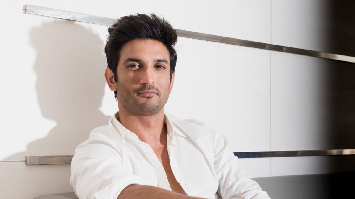 Jilaa Bollywood-ka Caan Ka Ahaa Sushant Singh Rajput Oo Maydkiisa Laga Helay Gurigiisa Mumbai
