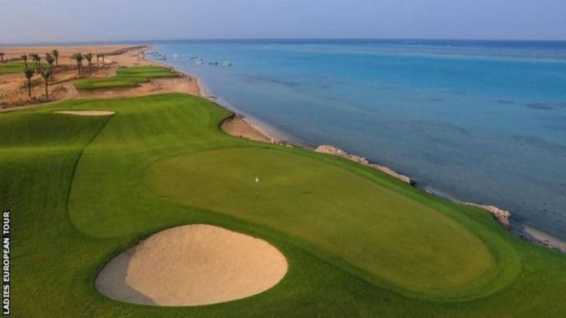 Sucuudiga Oo Markii Ugu Horraysay Ogolaaday In Haweenka Ciyaaraan Golf