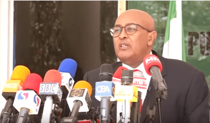 Gudoomiyaha Xisbiga Waddani Oo Dhaliilo U Jeediyay Xukuumadda, Shacabkana Ugu Baaqay Inay Isdiiwaangaliyaan