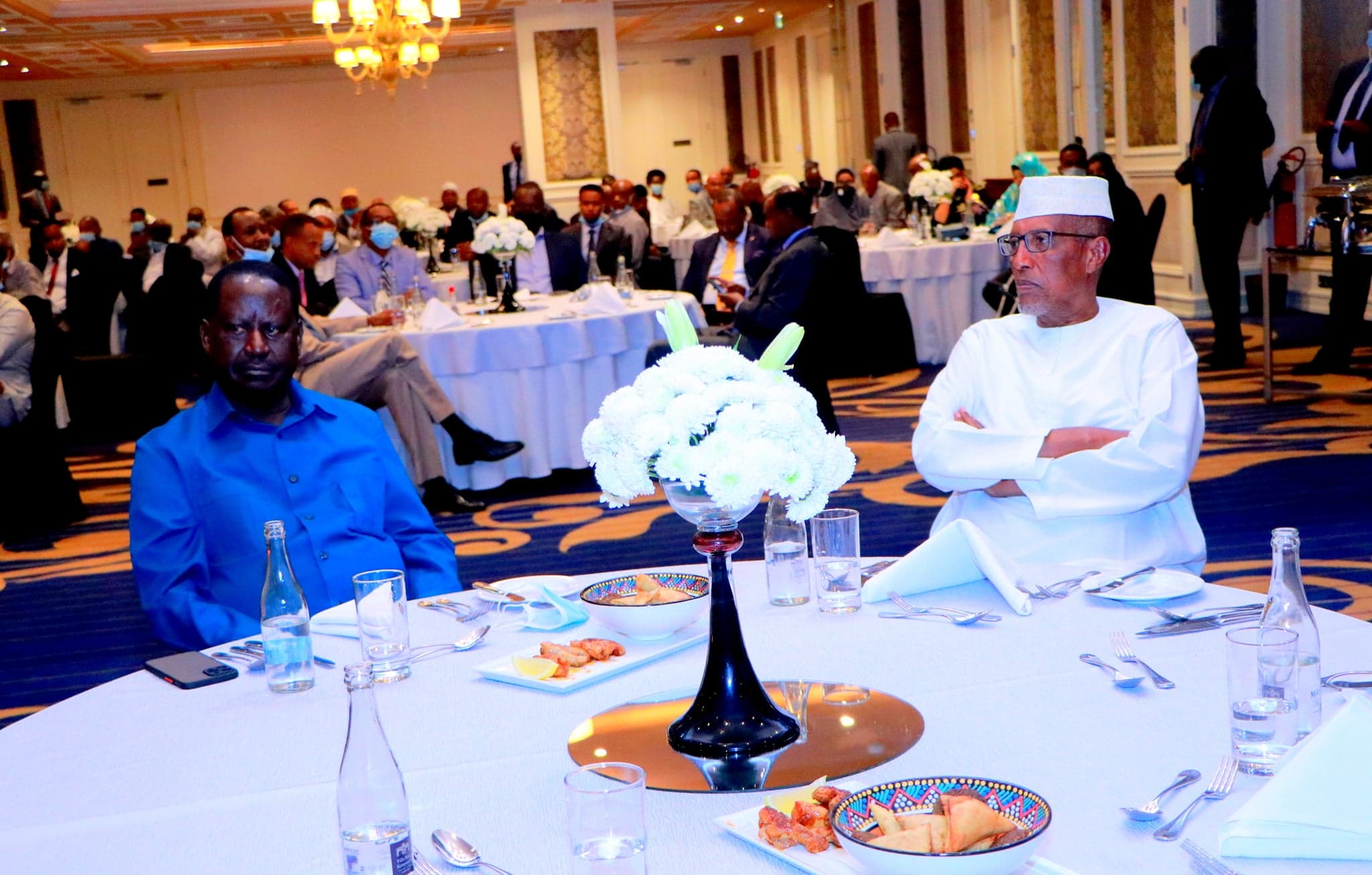 Mudane Raila Odinga Óo Casho Sharaf u Sameeyey Madaxweynaha Somaliland
