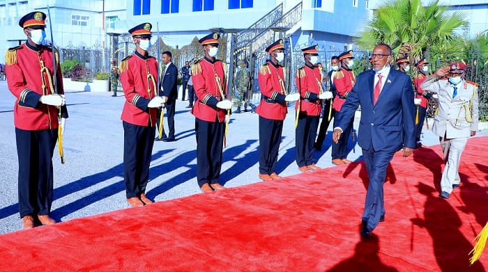 Madaxweynaha Somaliland Iyo Wefti Uu Hoggaaminayo Oo Safar Shaqo Ugu Ambo Baxay Dalka Jabuuti