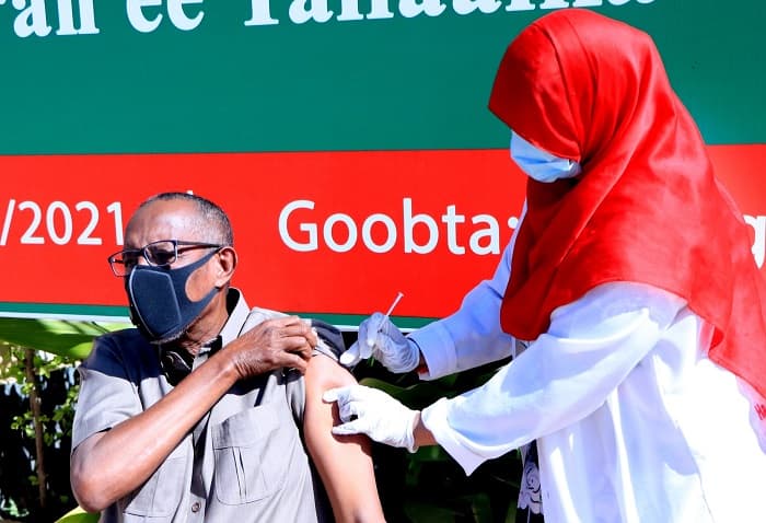 Madaxweynaha Somaliland Oo Daah-Furay Ololaha Qaran Ee Tallaalka Xanuunka Covid-19