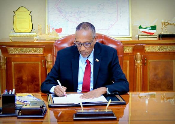 Madaxweynaha Somaliland Oo Cafis U Fidiyey 484 Maxbuus Fadliga Bisha Ramadaan Awgeed