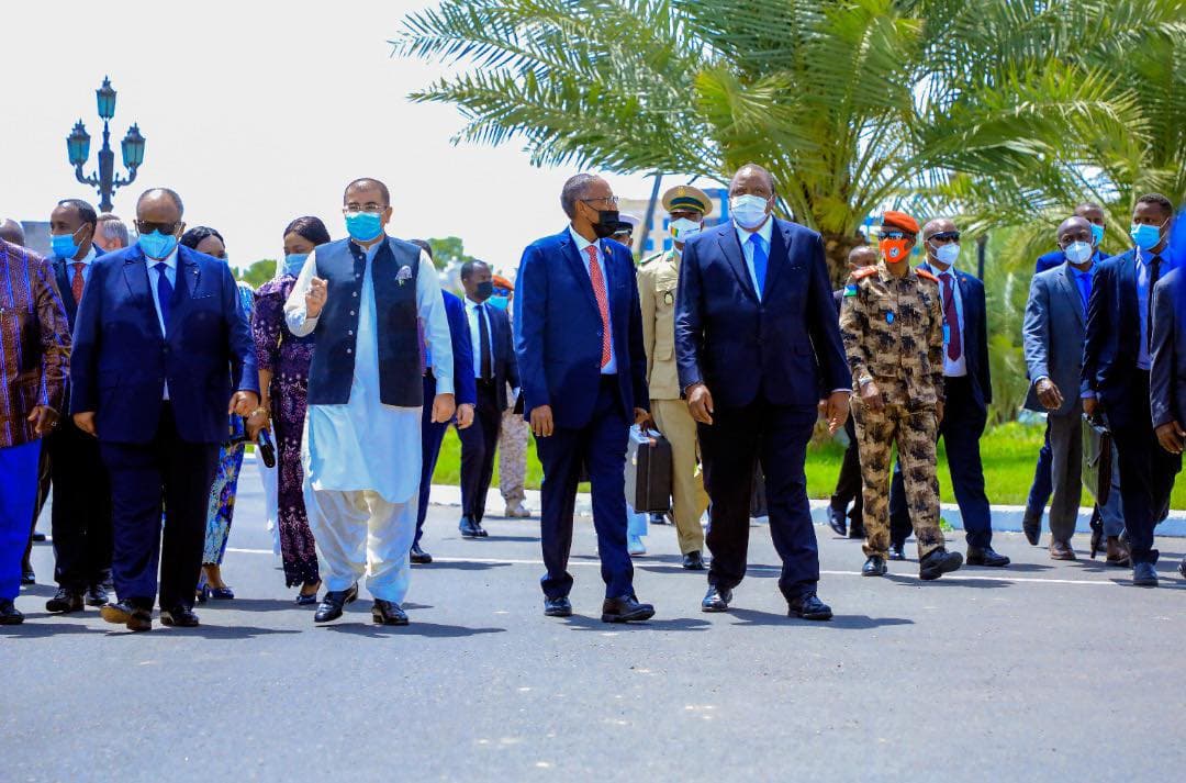 Madaxweynaha Somaliland oo ka qaybgalay Munaasibadda Caleemo-saarka Madaxweynaha Jabuuti