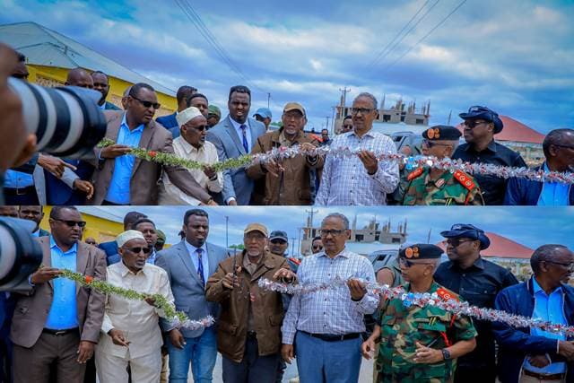 Daawo Madaxweynaha Muuse Biixi Oo Xadhiga Ka Jarey Wadooyin Dawladda Hoose Ka Hirgelisey Ceerigaabo
