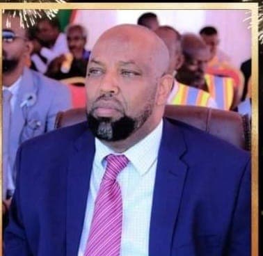 Madaxweynaha Somaliland ayaa Xilkii ka qaaday Maxamuud Raage, Maareeyihii Madbacada Somaliland